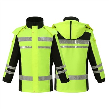 Öryggi á rigningardögum - endurskinsregnfrakki