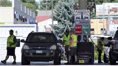 Af hverju þarf að vera í rafstöðueiginleikum öryggisfatnaði til að vinna á be...