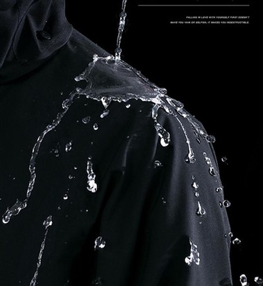 Endurskinsregnfrakki sameinar stíl og öryggi