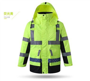 Hverjir eru kostir þess að vera í endurskinsfatnaði?